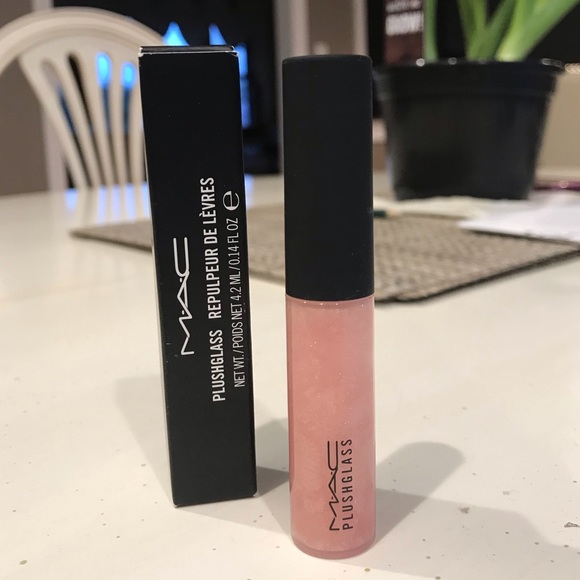 MAC Plushglass- Pretty Plush (Discont.) - Picture 7 of 8